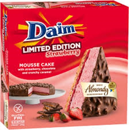 Picture of ALMONDY MOU CAKE STRAW DAIM